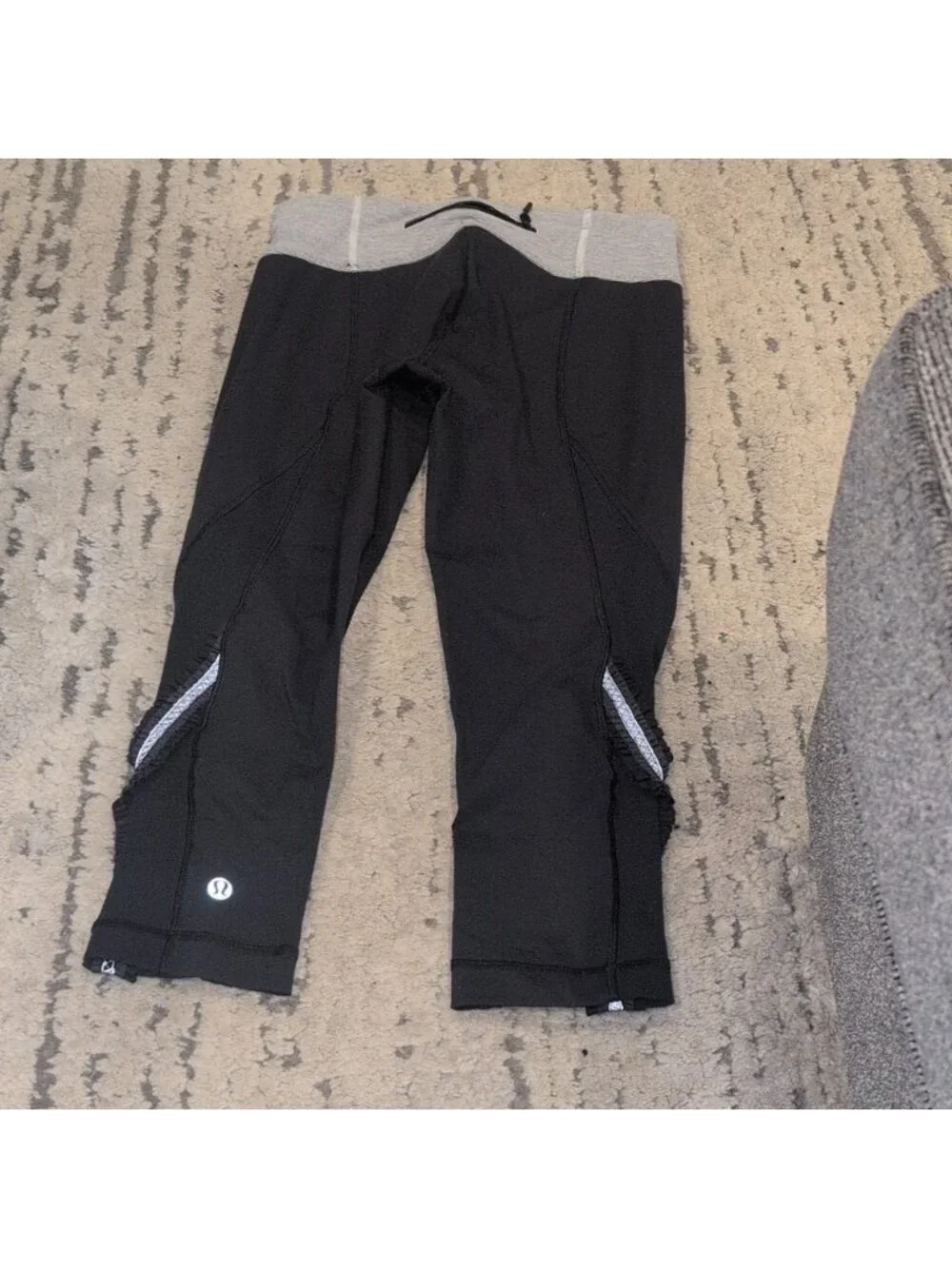 Lululemon Reflective Capri Dark Grey
